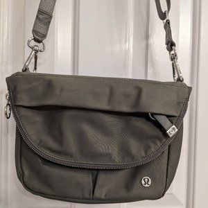 Lululemon All Night Festival Bag 5L Grey Sage (Green) - RARE FIND